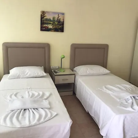 Mandalinci Boutique Otel *