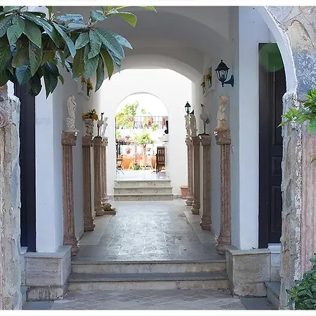 Отель Mandalinci Boutique *