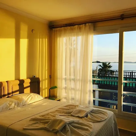 Mandalinci Boutique Тургутрейс